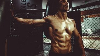 Fitness body-build man sexy
