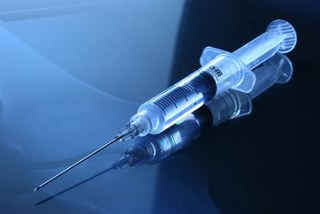medical syringe vaccination needle